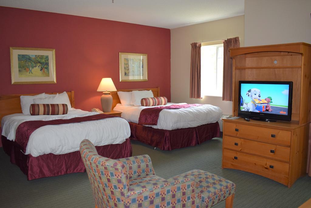Baymont By Wyndham Wichita East Hotel Exterior photo